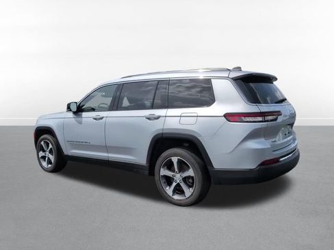 Used 2023 Jeep Grand Cherokee L Limited w/ Trailer Tow Group (B) AWD/4WD image 8