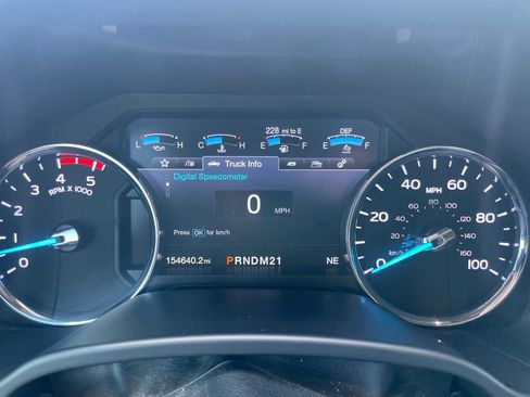 Used 2019 Ford F350 Lariat w/ Lariat Ultimate Package AWD/4WD image 3