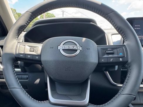 Certified 2026 Nissan Rogue SV FWD image 18