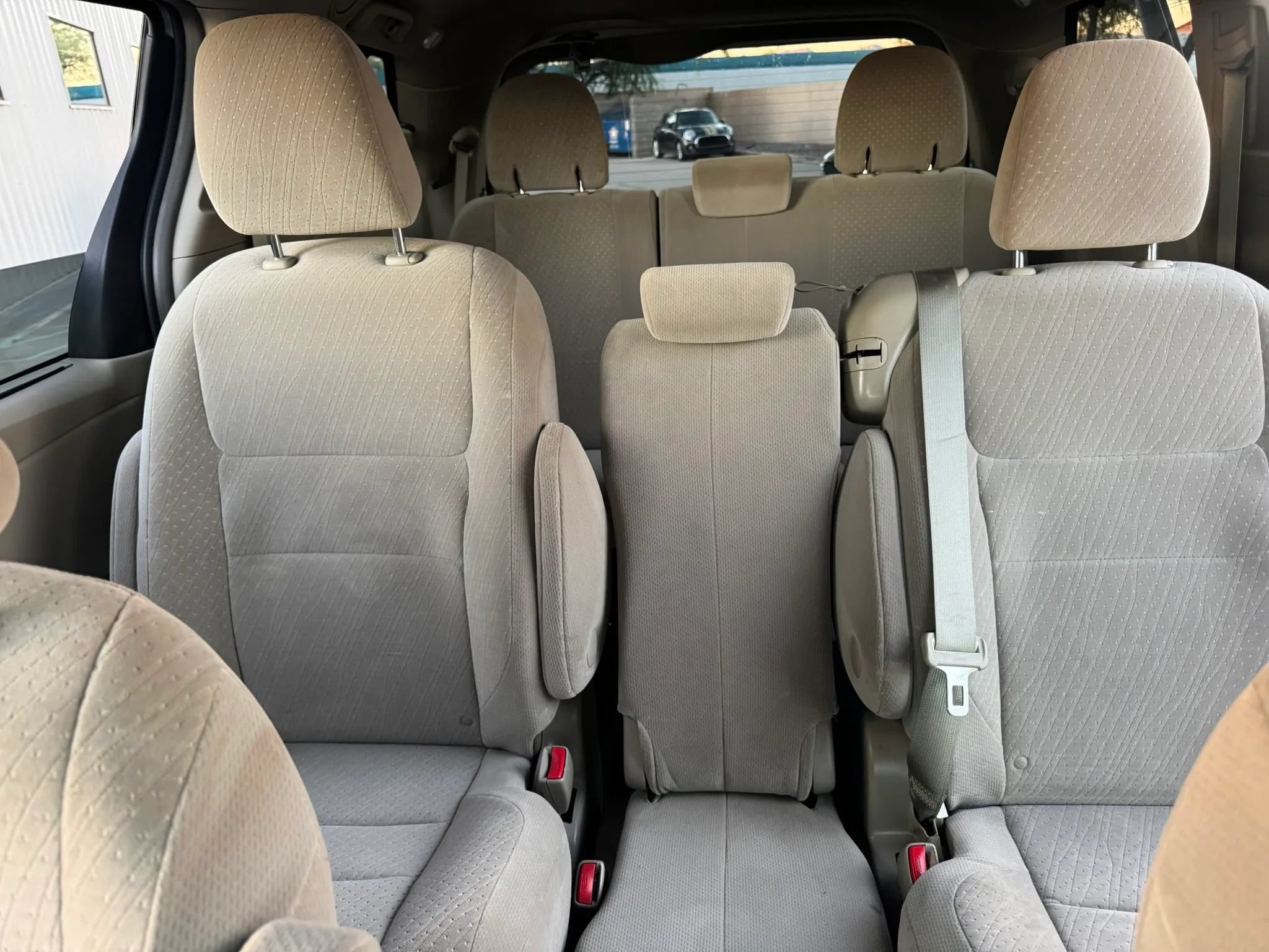 Used 2015 Toyota Sienna LE FWD image 18