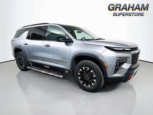 Used 2024 Chevrolet Traverse Z71 AWD/4WD image 1