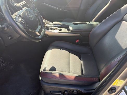 Used 2019 Lexus IS 300 w/ Navigation Package image 11