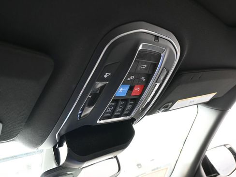 Used 2024 Jeep Grand Cherokee Limited image 32