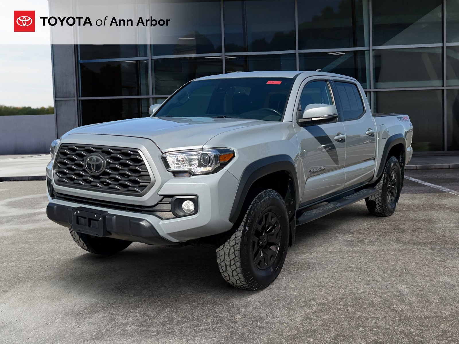 Used 2020 Toyota Tacoma TRD Off-Road w/ Technology Package AWD/4WD image 8