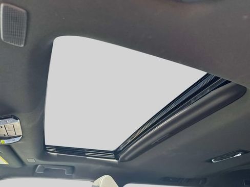 Used 2024 Lexus GX 550 w/ Accessory Package (31) AWD/4WD image 25