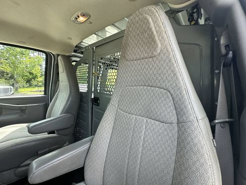 Certified 2017 Chevrolet Express 2500 w/ Express Access Plus Package RWD image 22
