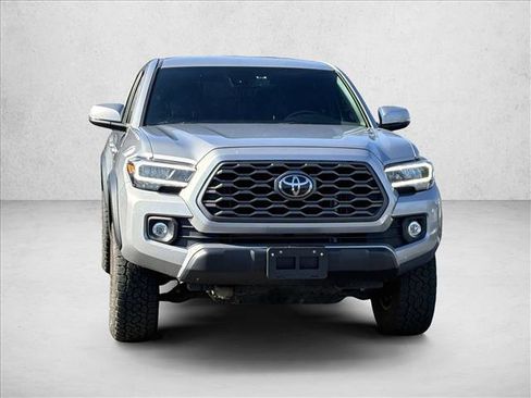 Used 2021 Toyota Tacoma TRD Off-Road image 3