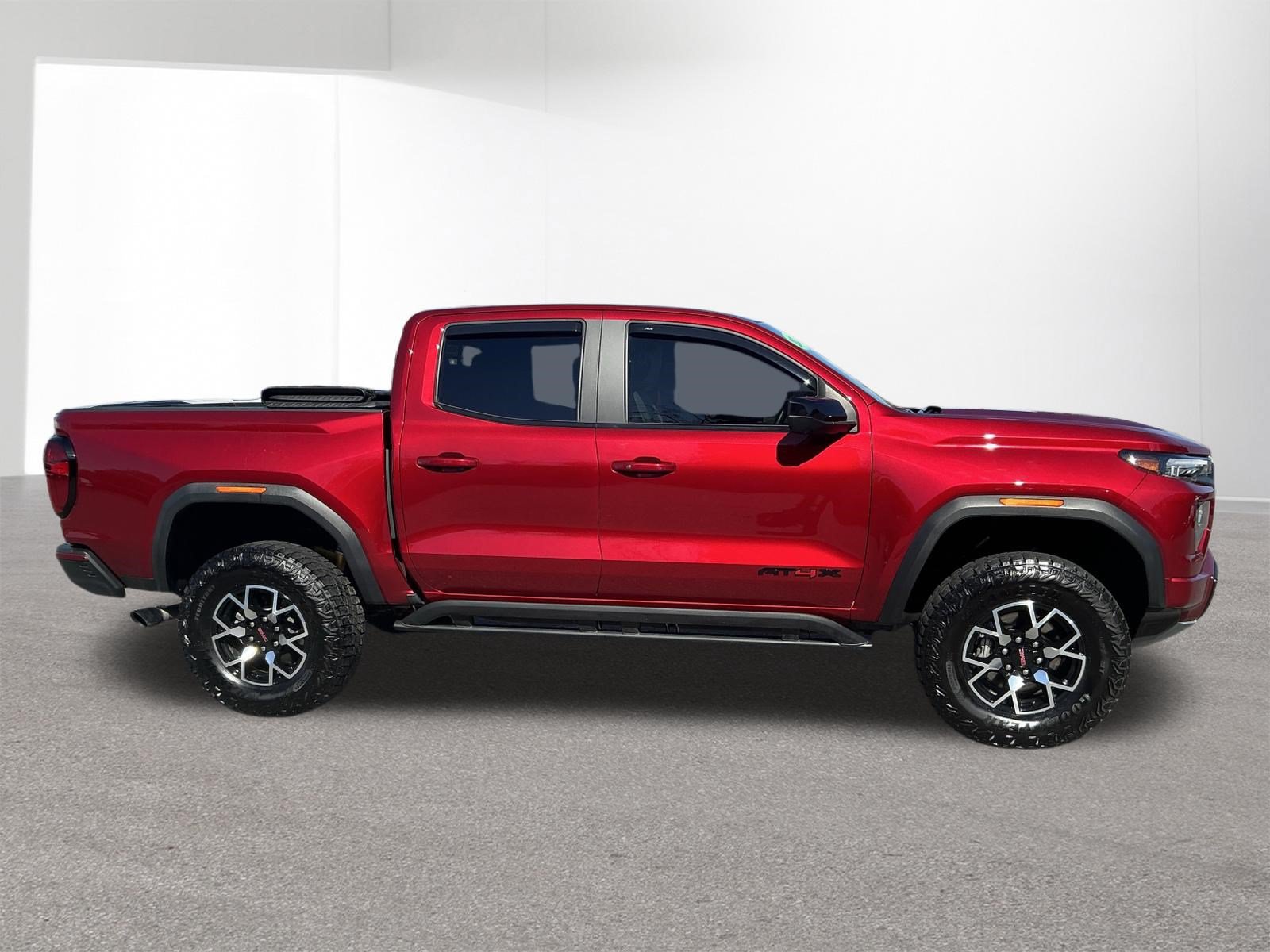 Used 2024 GMC Canyon AT4X AWD/4WD image 12