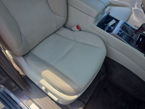 Used 2014 Lexus GX 460 w/ Premium Package AWD/4WD image 10