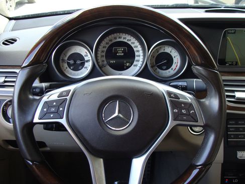 Used 2016 Mercedes-Benz E 350 Sedan image 15