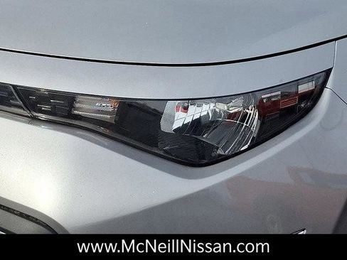 Used 2023 Kia Soul LX image 9