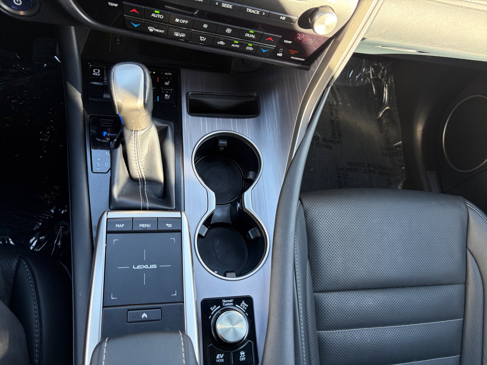 Used 2022 Lexus RX 450h F Sport w/ Accessory Package AWD/4WD image 15