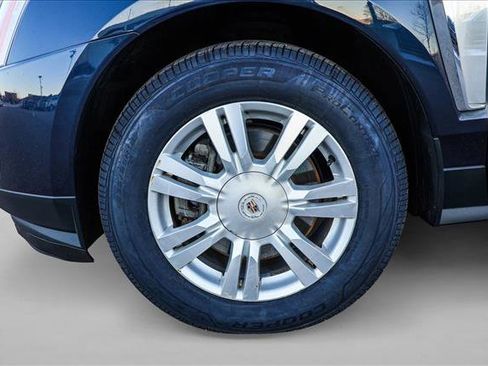 Used 2016 Cadillac SRX Luxury w/ Driver Awareness Package image 9