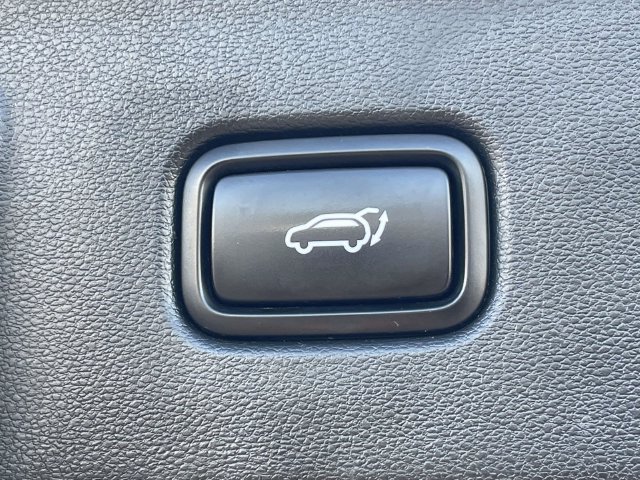 Used 2022 Hyundai Tucson SEL w/ Convenience + Premium Package FWD image 11