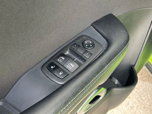 Certified 2023 Dodge Challenger SXT image 27