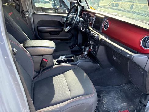 Used 2018 Jeep Wrangler Unlimited Rubicon image 26