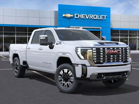 New 2026 GMC Sierra 2500 Denali w/ Denali Reserve Package image 7