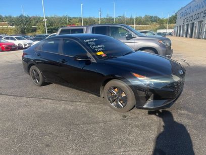 Used 2021 Hyundai Elantra SEL w/ Convenience Package