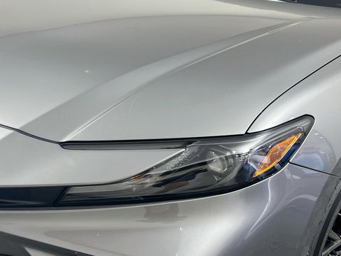 Used 2025 Toyota Camry SE w/ Multimedia Upgrade Package FWD image 11