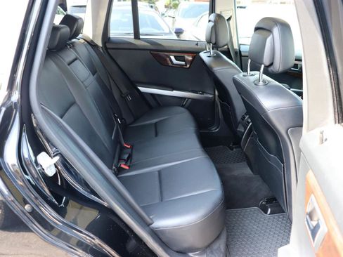 Used 2015 Mercedes-Benz GLK 350 4MATIC image 13