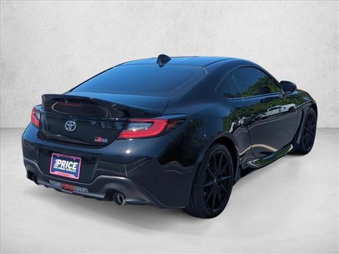 Certified 2023 Toyota GR86 Premium RWD image 5