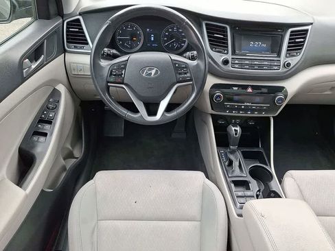 Used 2017 Hyundai Tucson Value AWD/4WD image 21