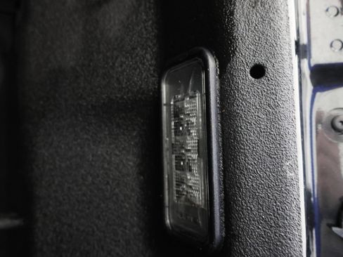 Used 2023 Chevrolet Silverado 2500 High Country image 35