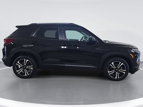Certified 2024 Chevrolet TrailBlazer LT w/ Driver Confidence Package FWD image 2