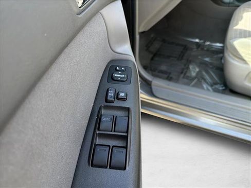 Used 2006 Toyota Camry LE image 10