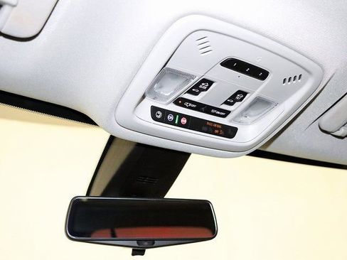 Used 2021 Chevrolet Traverse RS w/ LPO, Floor Liner Package image 25