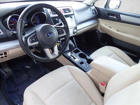 Used 2015 Subaru Outback 2.5i Premium image 10