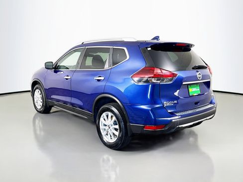 Used 2018 Nissan Rogue SV image 7