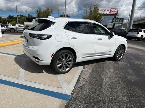 Used 2022 Buick Envision Avenir w/ Technology Package II FWD image 8