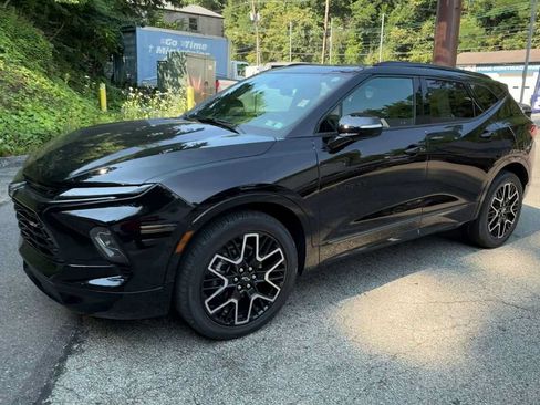 Certified 2025 Chevrolet Blazer RS w/ Driver Confidence II Package AWD/4WD image 4