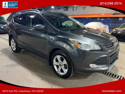 Used 2016 Ford Escape SE w/ Cargo Utility Package AWD/4WD image 1