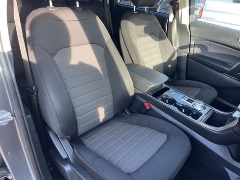 Used 2021 Ford Edge SE w/ Cargo Accessory Package image 21