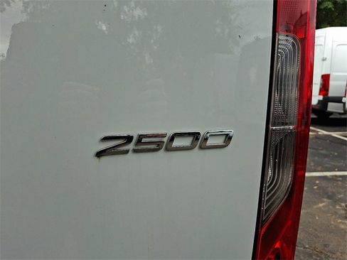 Used 2025 Mercedes-Benz Sprinter 2500 image 30