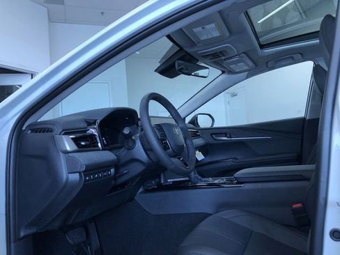 New 2026 Toyota Camry XLE AWD/4WD image 10