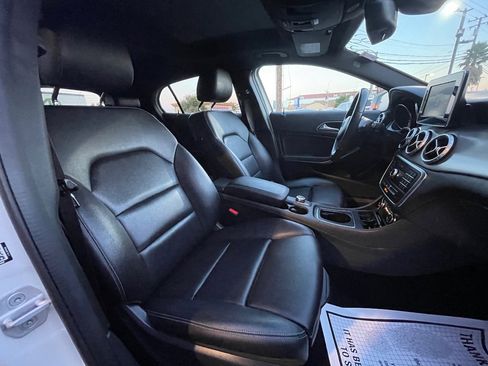 Used 2017 Mercedes-Benz GLA 250 image 13