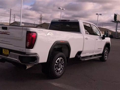 Used 2024 GMC Sierra 3500 SLE image 9