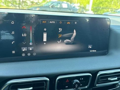 New 2026 Nissan Sentra SV w/ SV Convenience Package FWD image 31