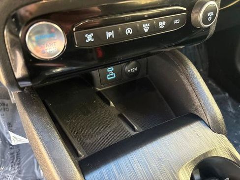 Certified 2023 Ford Escape Platinum AWD/4WD image 3