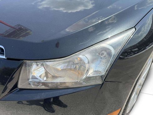 Used 2011 Chevrolet Cruze LTZ FWD image 12