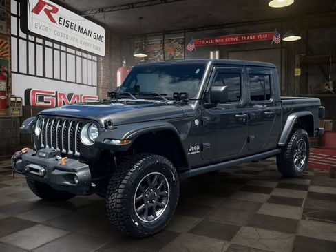 Used 2021 Jeep Gladiator Overland AWD/4WD image 1