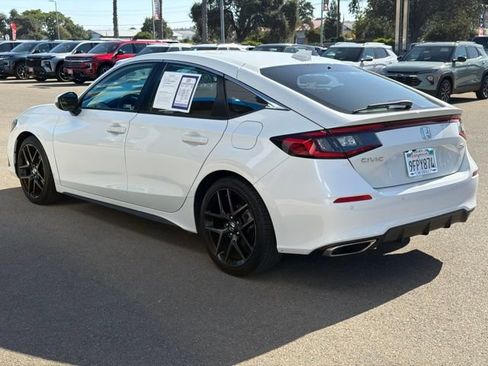 Used 2023 Honda Civic Sport Touring image 4