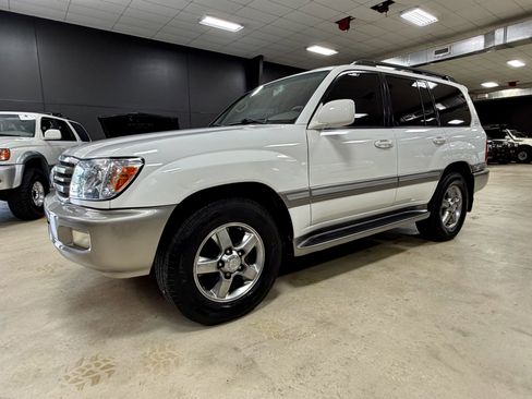 Used 2006 Toyota Land Cruiser image 11