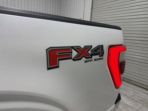 Used 2022 Ford F150 Lariat w/ Trailer Tow Package image 33