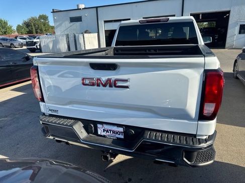 Used 2023 GMC Sierra 1500 SLE w/ X31 Off-Road Package AWD/4WD image 5
