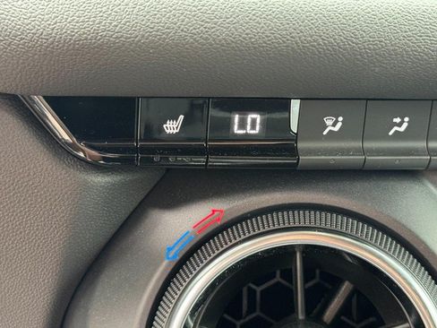 Used 2024 Chevrolet Blazer LT w/ Convenience Package FWD image 19