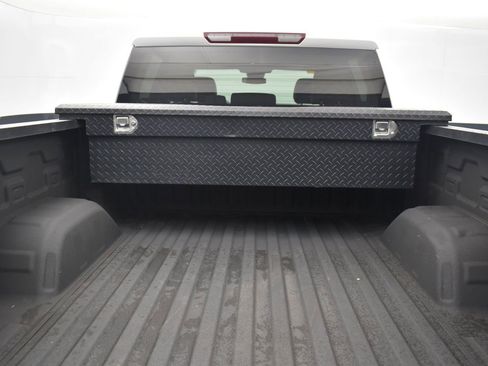 Used 2022 Chevrolet Silverado 1500 LT w/ Z71 Off-Road Package image 17